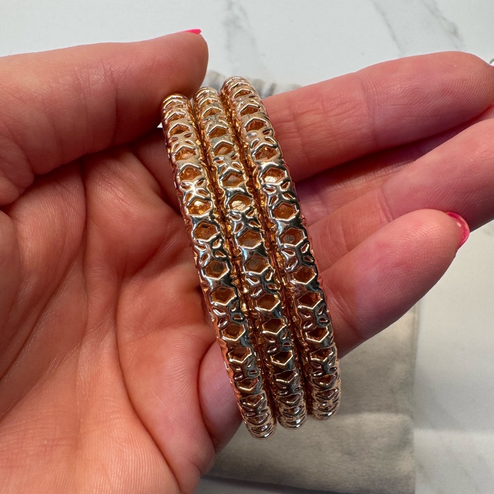 KENDRA SCOTT | Maggie Bangle Bracelet Set of 3 - Picture 4 of 11